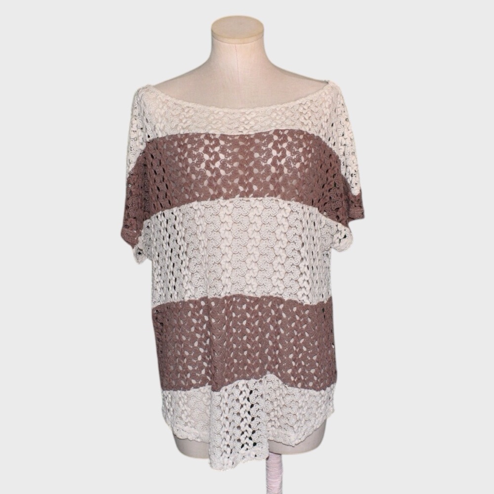 Staring at Stars Crochet Striped Colorblock Top‎